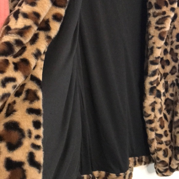 🆕 Love Tree Leopard 🐆 print coat 🧥 - Picture 3 of 4
